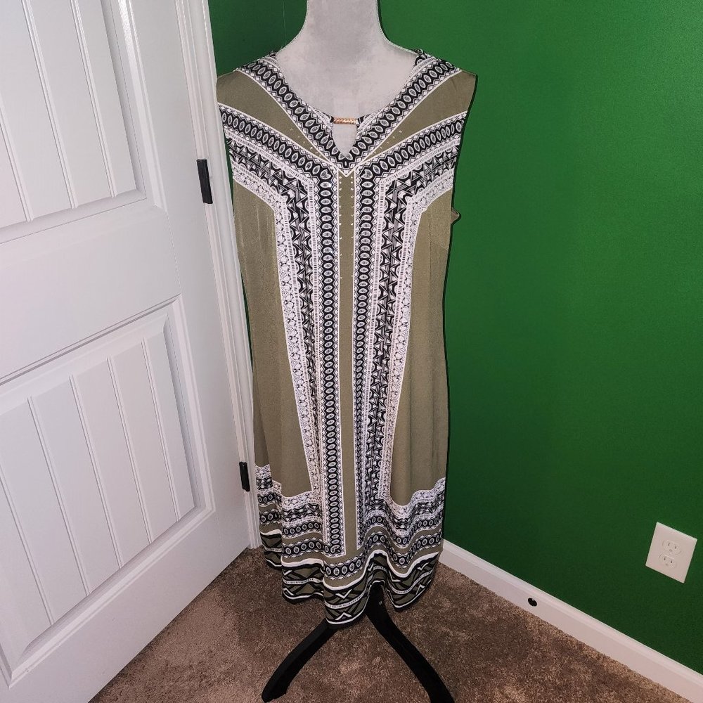 NWT JM Collection Pullover Geometric Shift Dress Olive/Black/White  - Size XL
